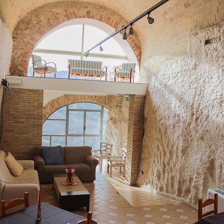 Il Castello Di Atessa Bed & Breakfast Bagian luar foto