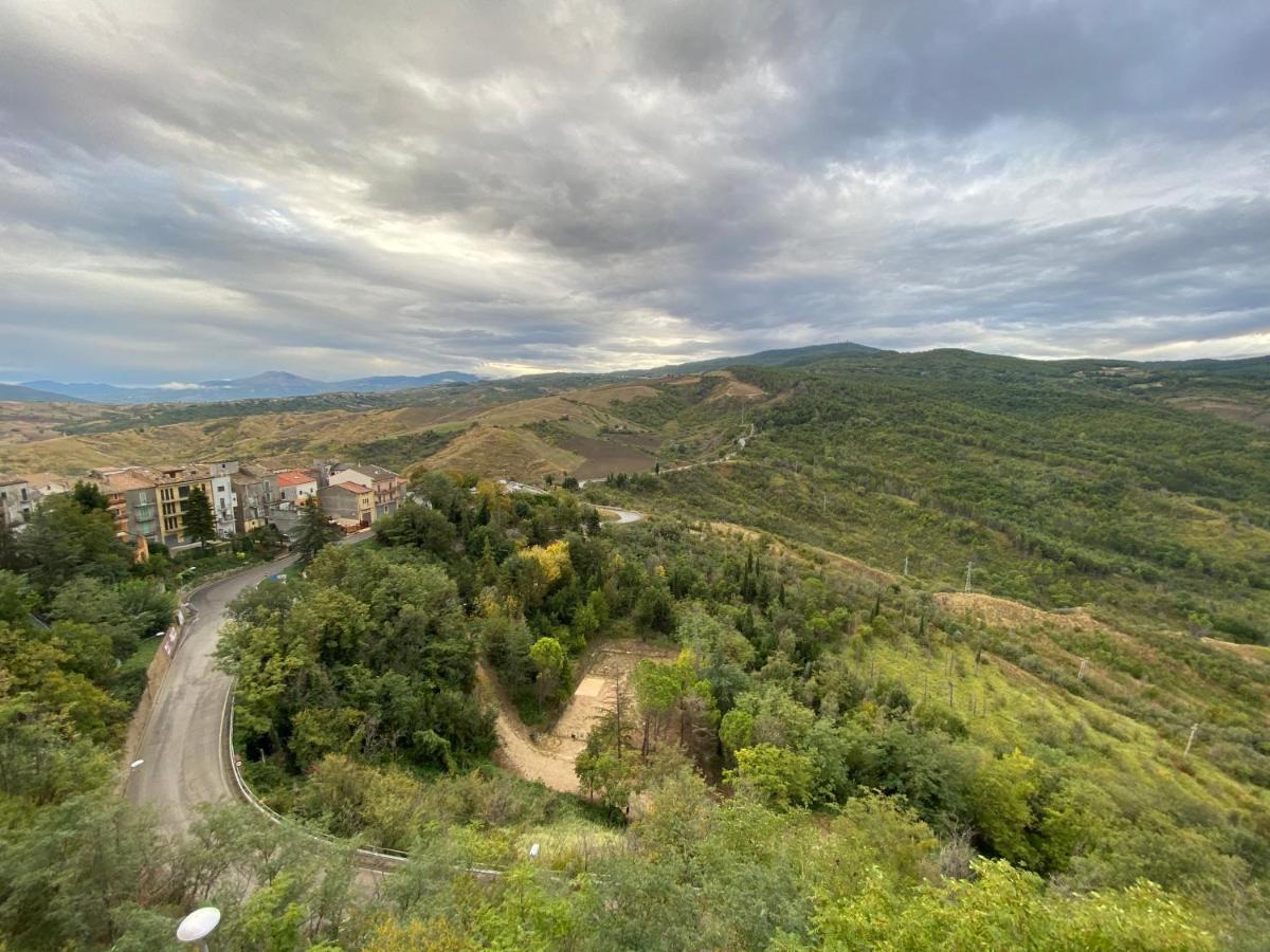Il Castello Di Atessa Bed & Breakfast Bagian luar foto