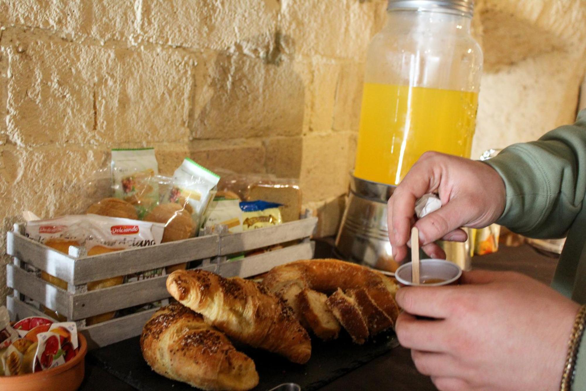 Il Castello Di Atessa Bed & Breakfast Bagian luar foto
