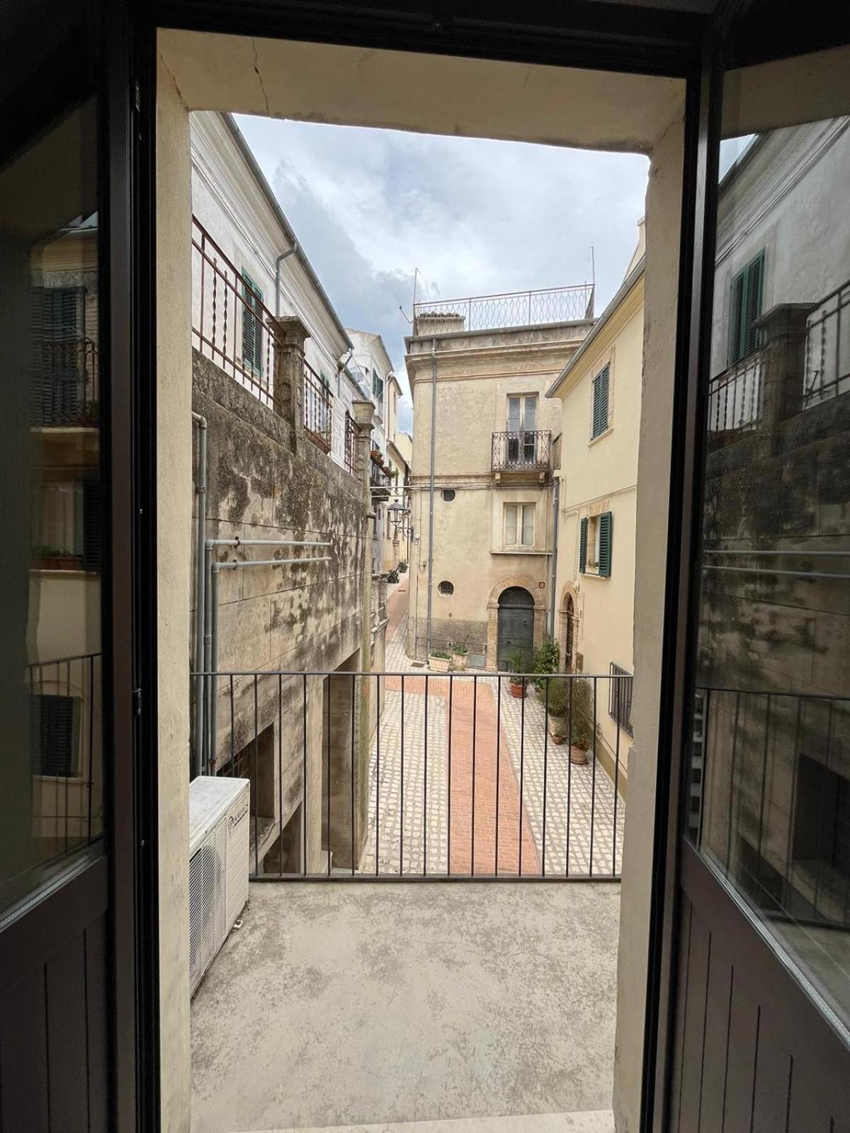 Il Castello Di Atessa Bed & Breakfast Bagian luar foto